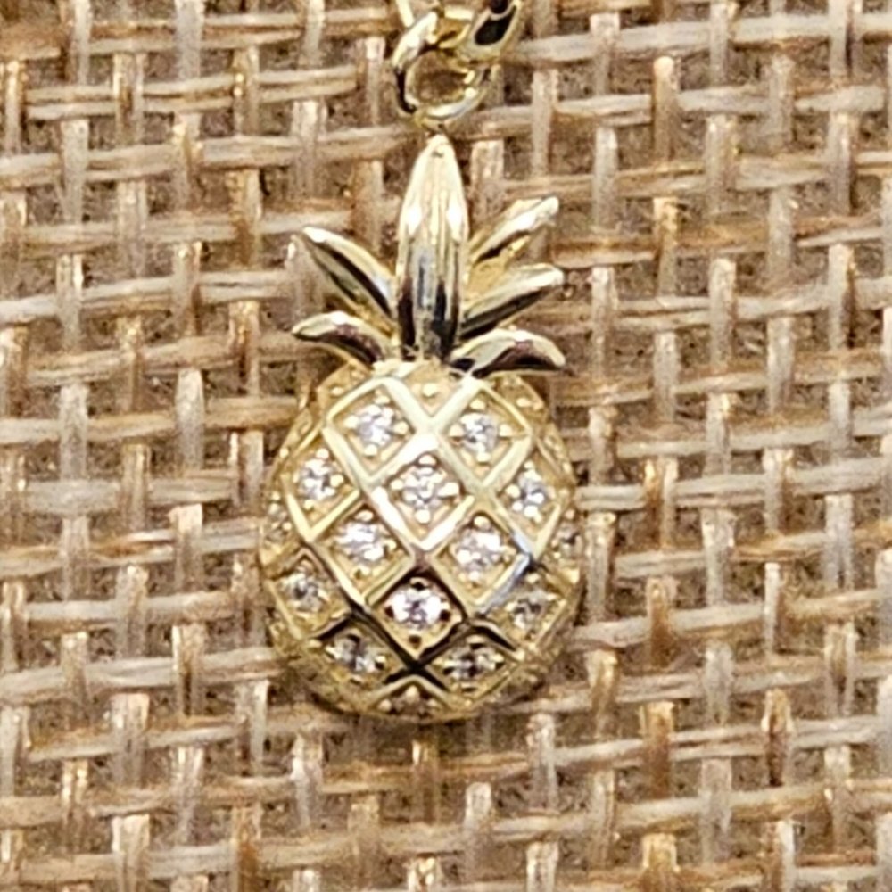 Pineapple Pendant Necklace in Gold - Picture 2 of 5